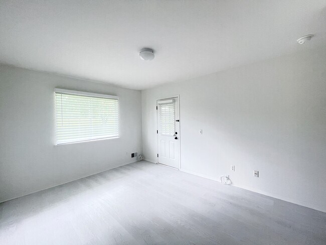 Building Photo - 29711 Pendleton Club Dr