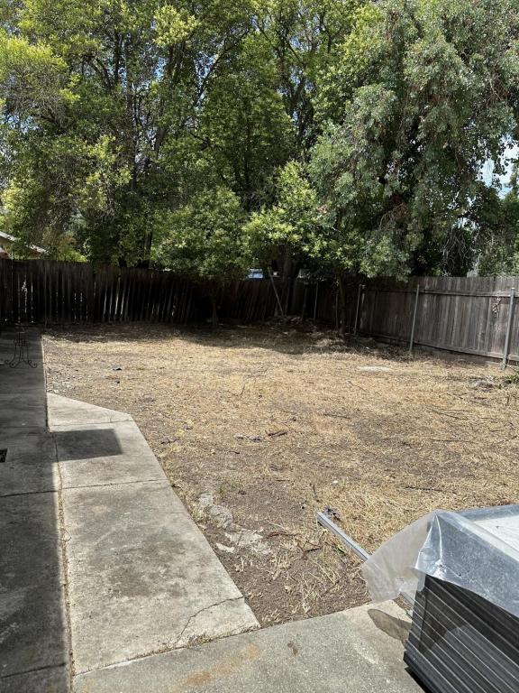 Building Photo - 6601 Lindbrook Way