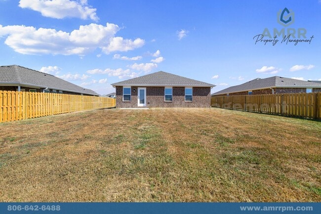 Building Photo - 1805 Edwards St
