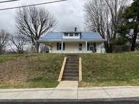 Building Photo - 277 E Main St