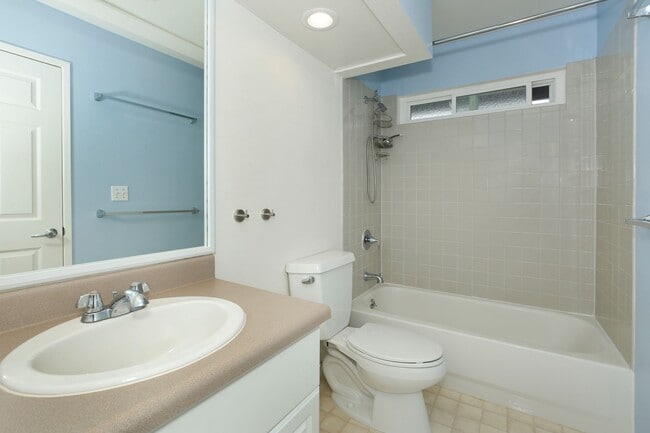 Building Photo - Convenient Location with AC and Solar Photovoltaic