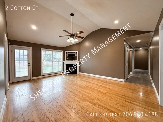 Building Photo - 2 Cotton Ct