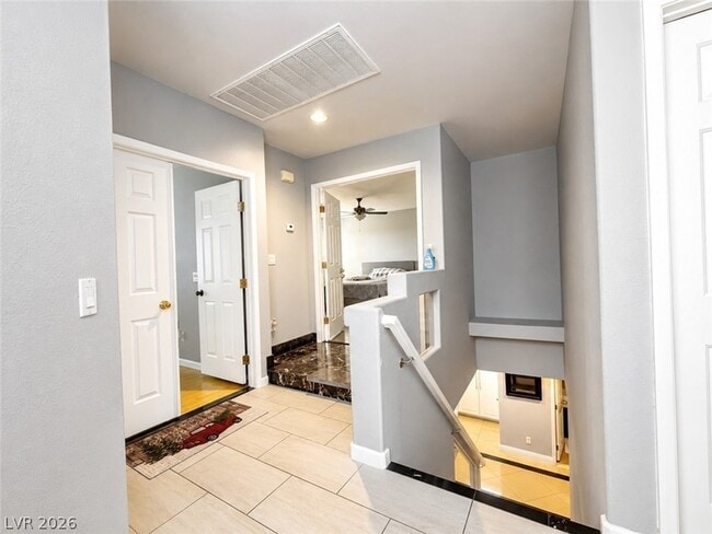 Building Photo - 9706 Powell Plateau Ct