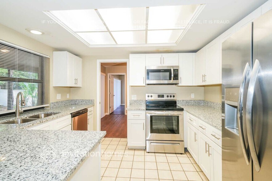 Building Photo - 69 Turnstone Dr