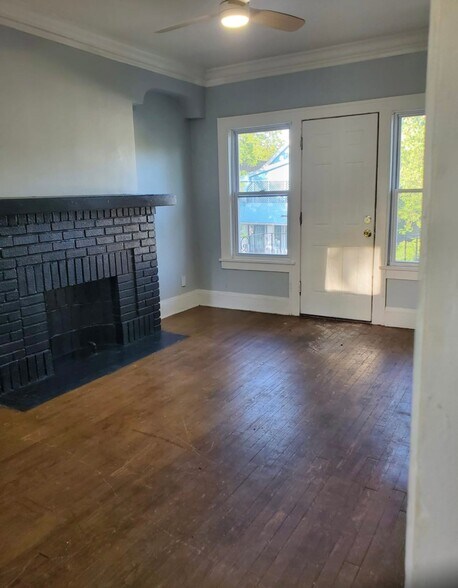 Building Photo - 3390 E 143rd St