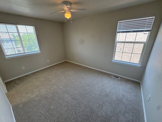 Building Photo - Completely Remodeled Home in Englewood