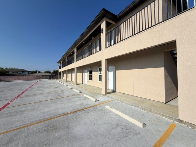 Building Photo - 2909 San Luis St
