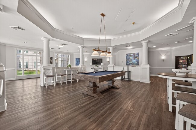 Building Photo - 929 Rockmead Dr