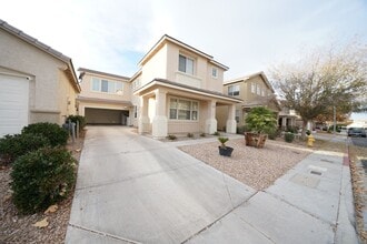 Building Photo - SHOWINGS AVAILABLE NOW