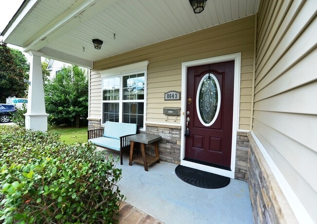 Building Photo - Just a few miles from NOB Navy Base and Ba...