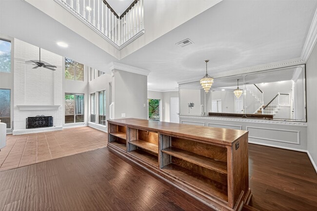 Building Photo - 901 Longmire Rd