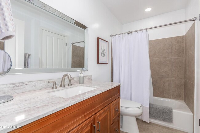 Building Photo - 8490 E Chaparral Rd