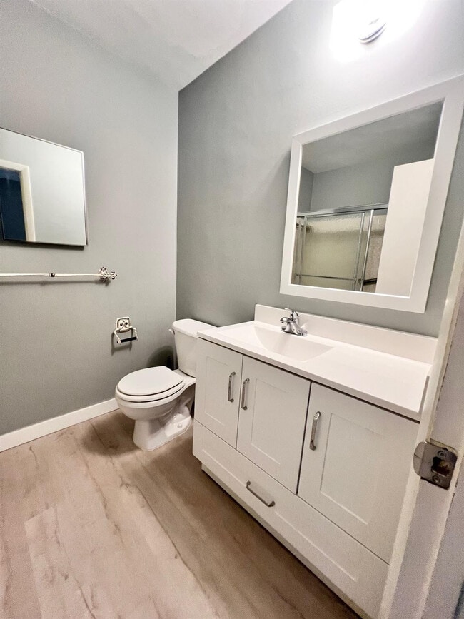 Building Photo - 3550 NW 8th Ave