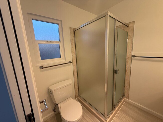 Building Photo - 3251 Santa Clara Ave