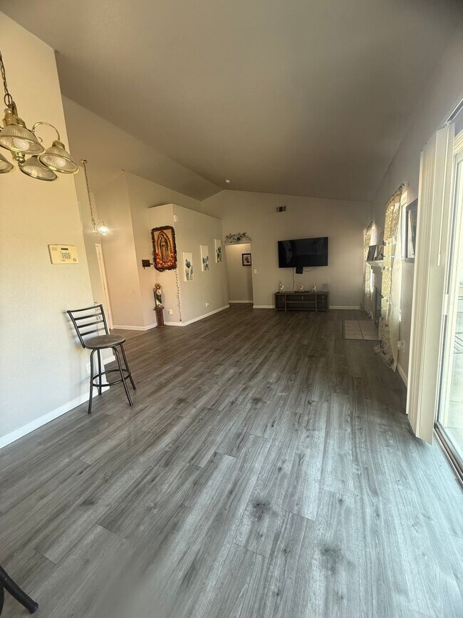 Building Photo - Coming Soon