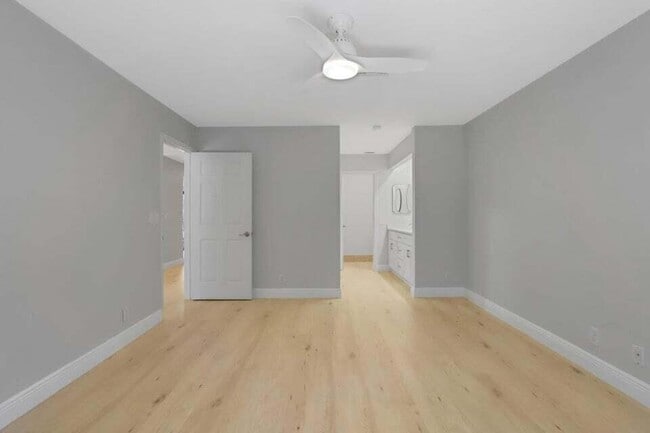 Building Photo - 3113 Kingswood Terrace