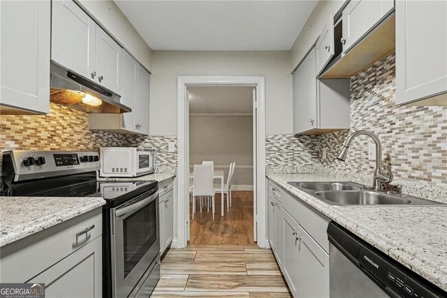 Building Photo - 129 Rue Fontaine