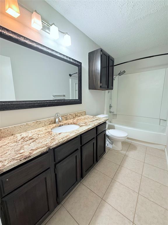 Building Photo - 7825 Beauregard Cir
