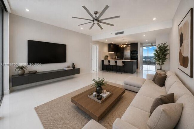 Building Photo - 900 Biscayne Blvd