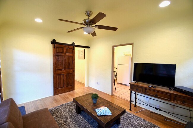 Building Photo - Park Blvd