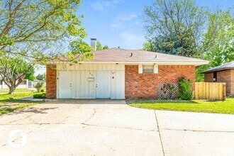 Building Photo - 9712 Mahler Pl