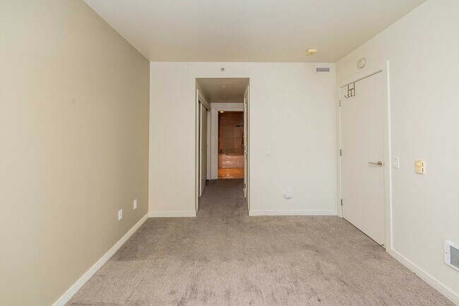 Building Photo - 829 Folsom St