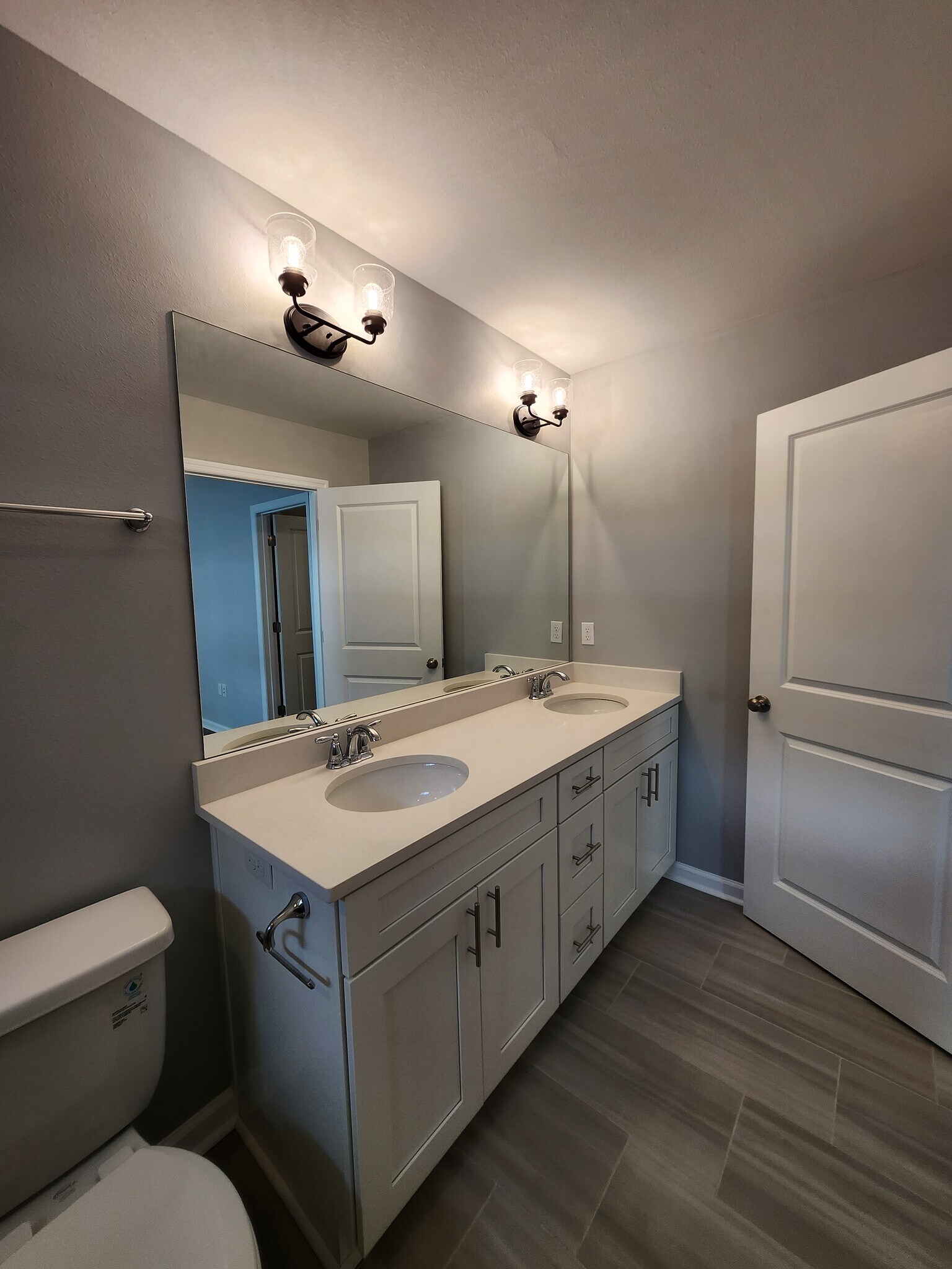 Building Photo - 3607 Meadow Vista Ln