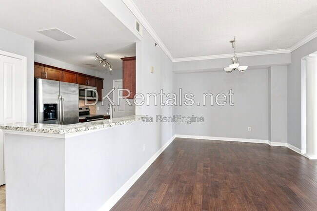 Building Photo - 1101 Juniper St NE