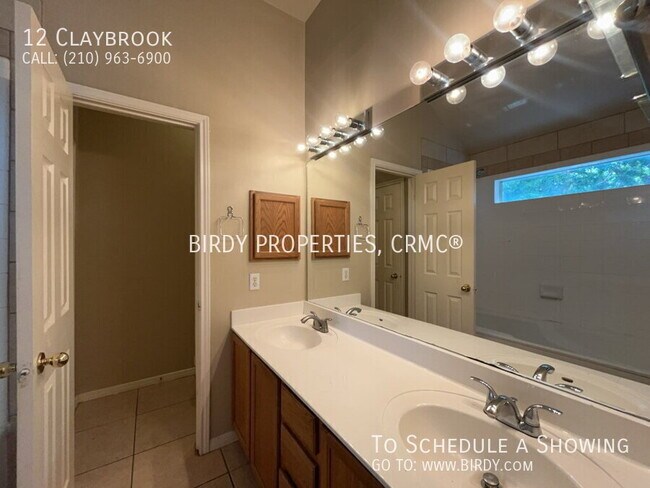 Building Photo - 12 Claybrook-