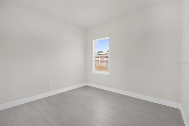 Building Photo - 15782 SW 52nd Ave Rd
