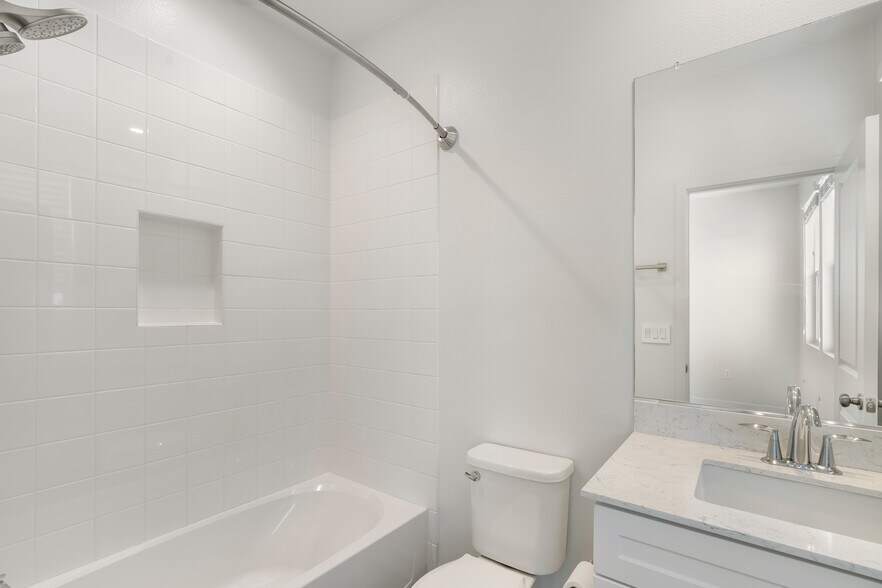 Building Photo - 1109 Makena Way