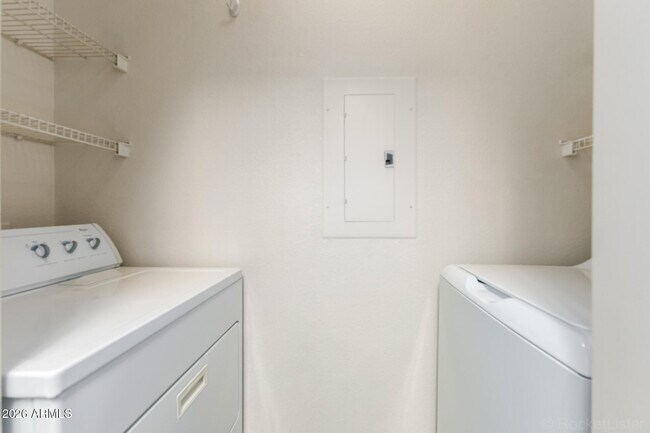 Building Photo - 3302 N 7th St