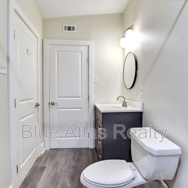 Building Photo - 5708 Flamingo Ct