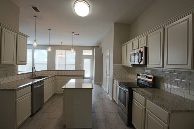 Building Photo - Lease Takeover Opportunity! Stunning 3 bed...