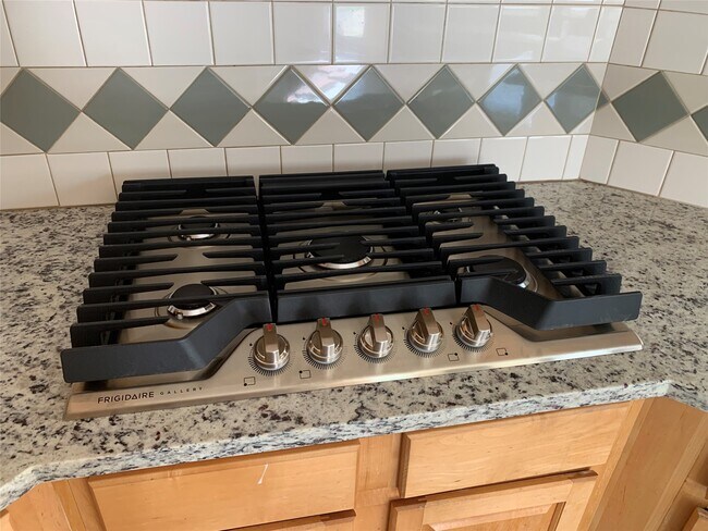 Building Photo - 17507 Colony Creek Dr