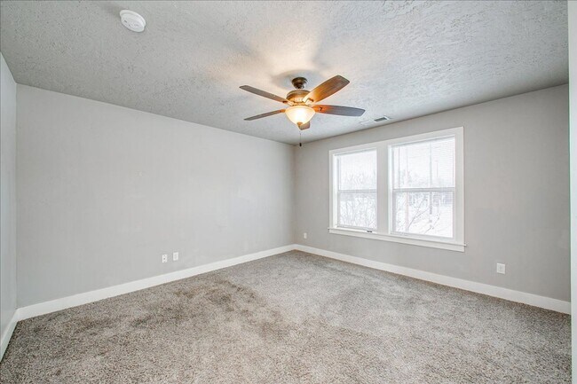 Building Photo - Modern 2 Story Home in North End!