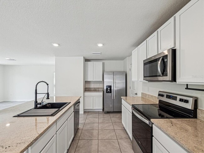 Building Photo - 11792 White Willow Ln