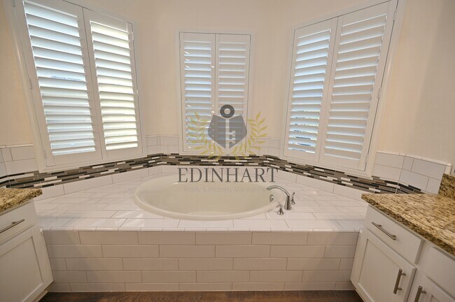 Building Photo - 4410 Langden Dr