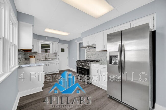 Building Photo - 648 Stewart Ct
