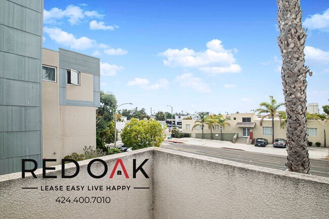 Building Photo - 1011 Pico Blvd