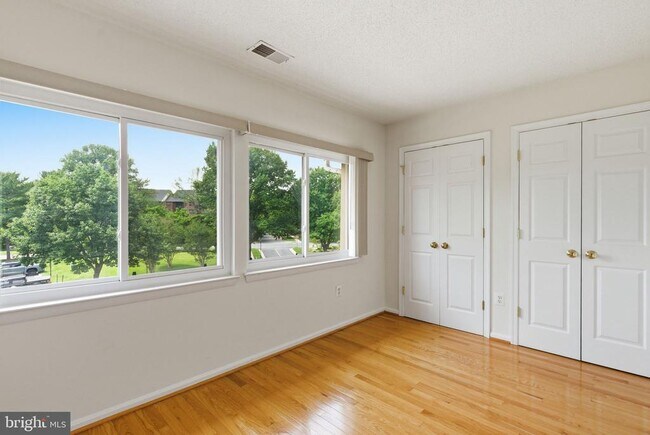 Building Photo - 18315 Leman Lake Dr