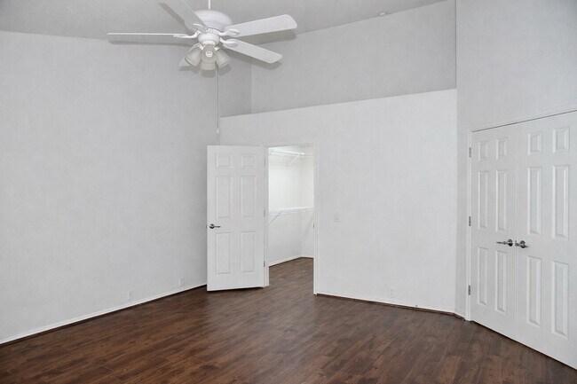 Building Photo - 13600 Breton Ridge St