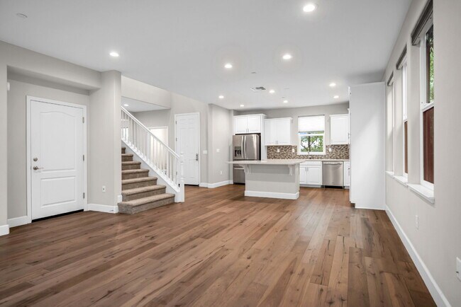 Building Photo - Available now | 3 bedroom + office | 3 full bath | Solar