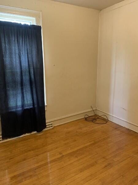 Building Photo - 4 Bedroom Lower Unit Student Rental Near UWEC