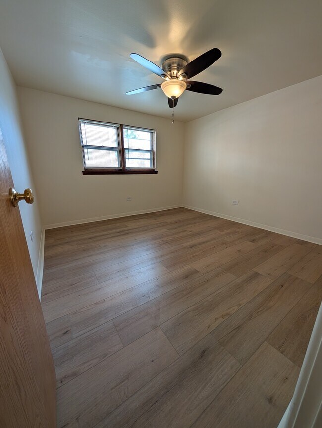 Building Photo - 4343 W 63rd St