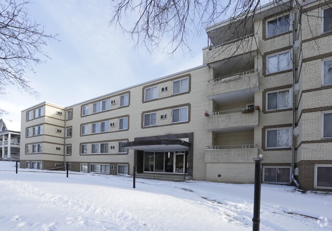 Building Photo - Blaisdell Court