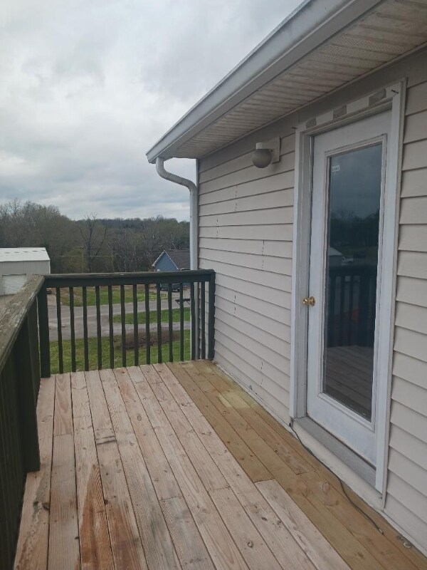 Building Photo - 378 River St