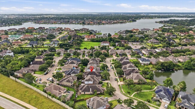 Building Photo - 1631 Crescent Shores Ln