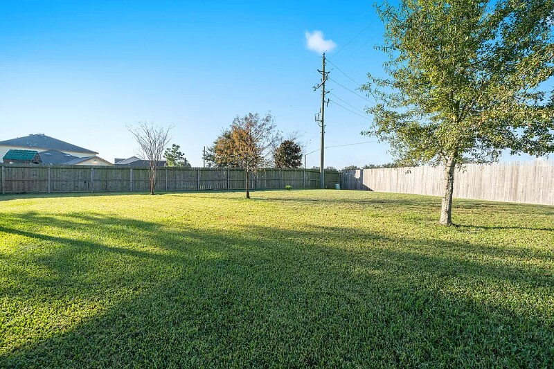 Building Photo - 506 Salma Ct