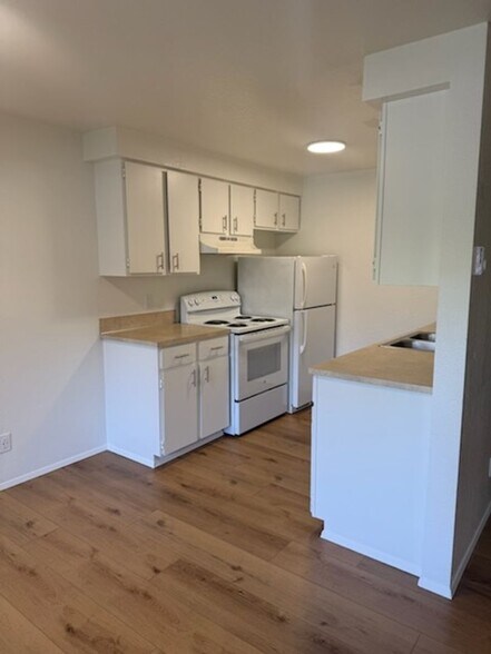 Interior Photo - Viking Suites